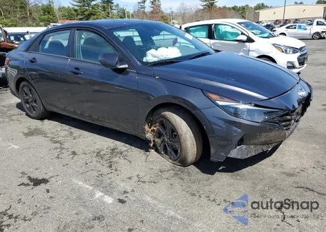 2023 Hyundai Elantra Sel z USA, uszkodzony, nr VIN 5NPLM4AG7PH094041